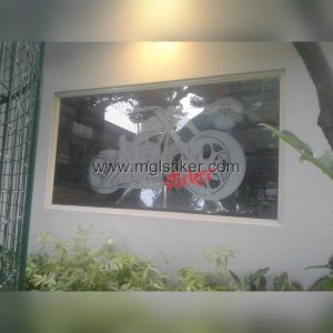 Kelebihan Cutting Sticker